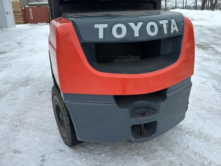 toyota-7fgu32-image-28