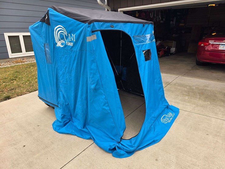 clam-yukon-fish-trap-by-dave-genz-2-person-portable-fish-house,-sled-and-flip-up-style,-folding-seat-image-2
