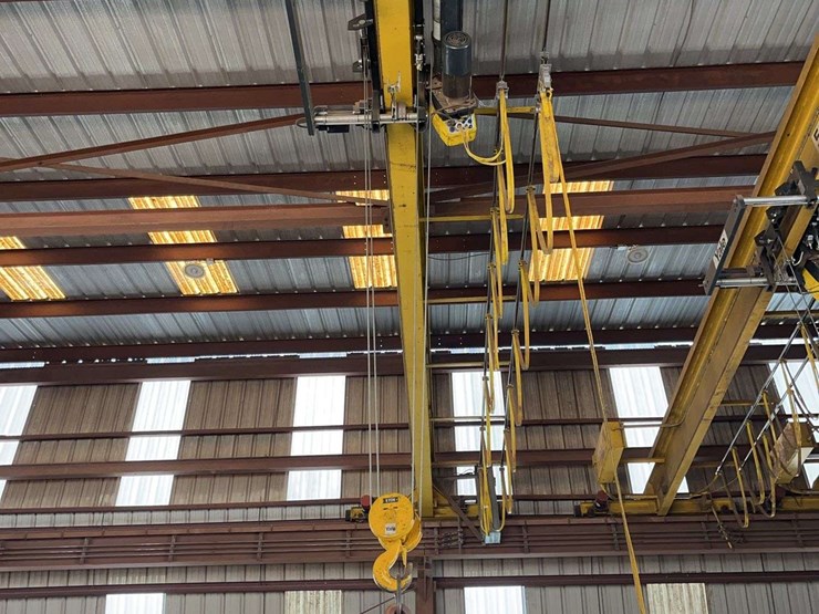 yale-5-overhead-ton-crane-image-1