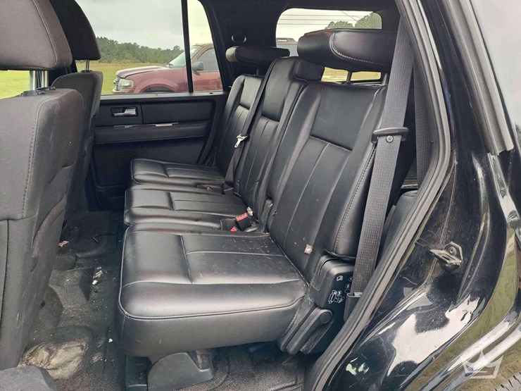 2016-ford-expedition-image-30