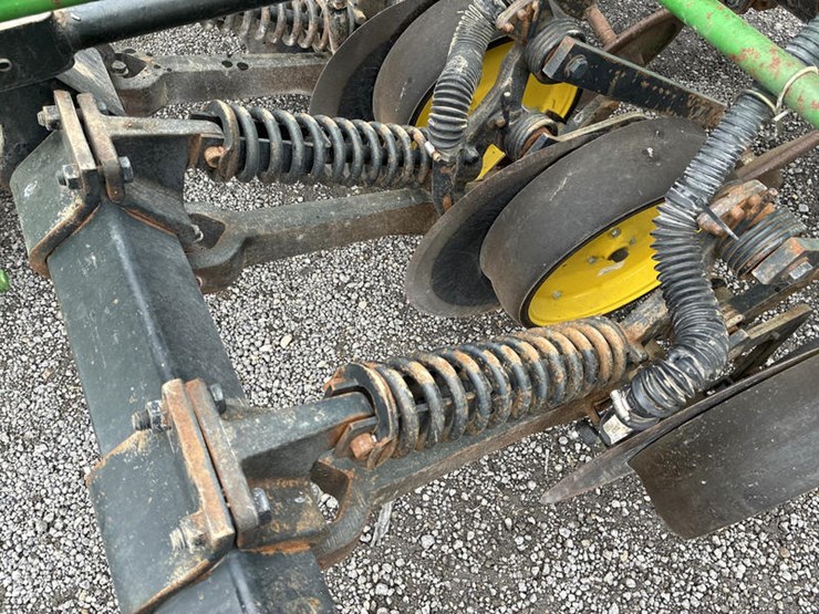 john-deere-750-image-16