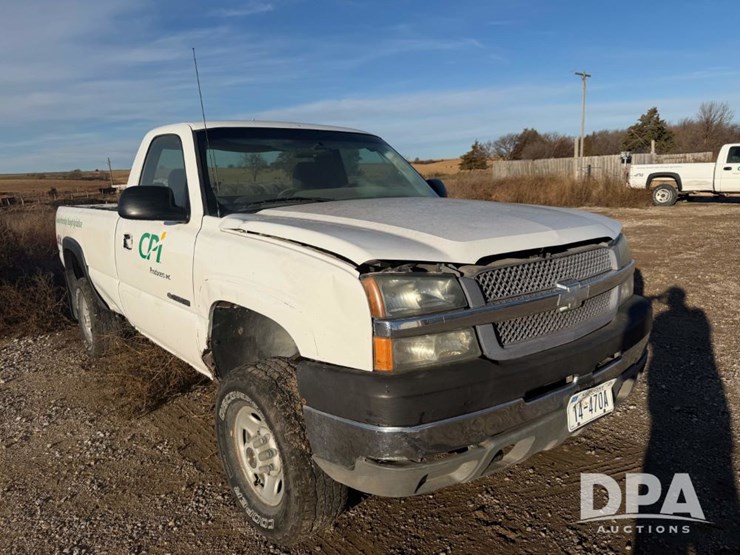 2003-chevrolet-silverado-2500hd-image-3