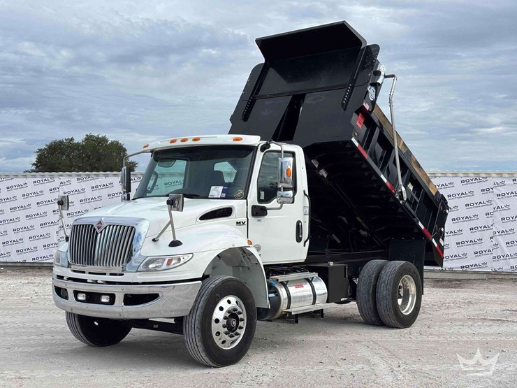 2021-international-mv607-image-1