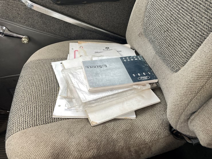 ford-lt9000-image-70