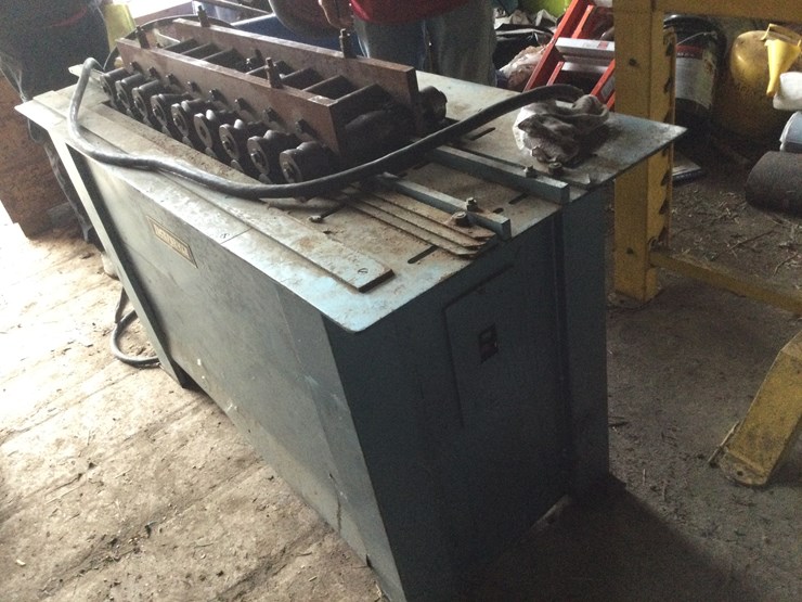 #4778-•-(5)-cleat-lock-former:-location:-w2486-smies-rd,-oostburg,-wi-53070-image-5