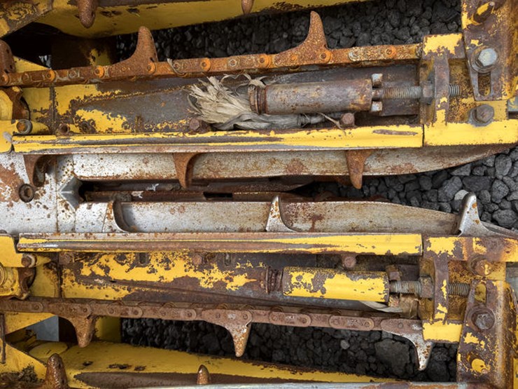 #111760-•-1999-nh-996c-#614214-image-14