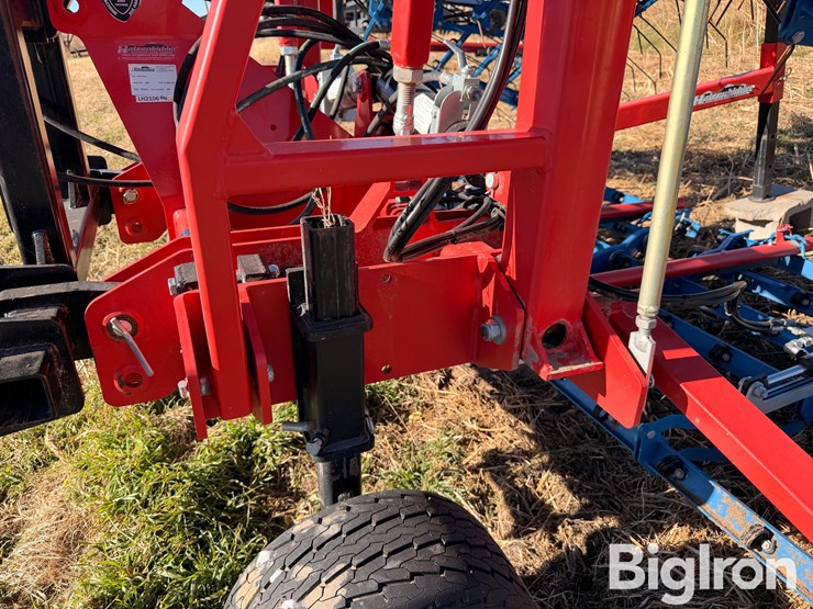 2022-hatzenbichler-30'-hydraulic-comb-harrow-image-17