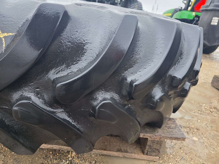 john-deere-12-image-6