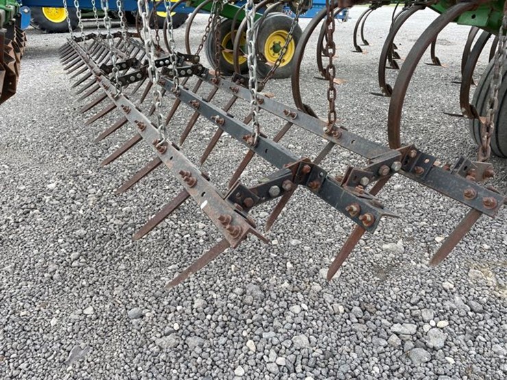 john-deere-2210-image-21