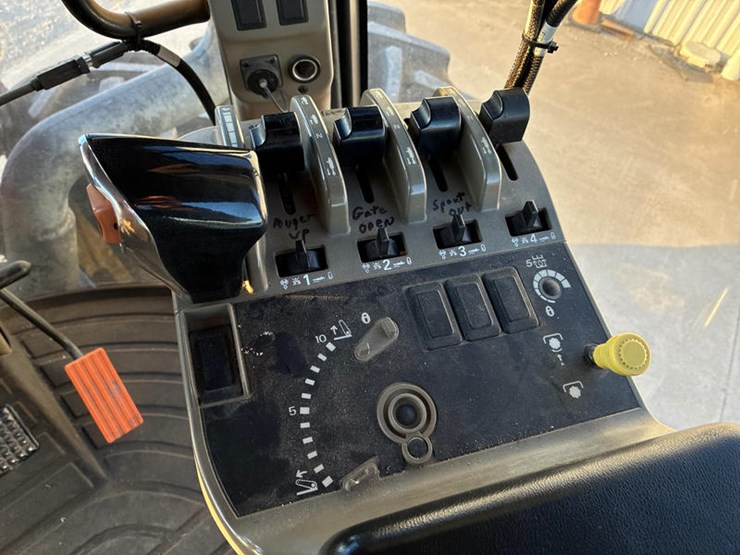 case-ih-275-image-75