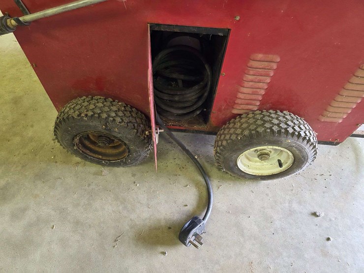 r+d-fountain-industries-co-hot-water-pressure-washer,-220v-with-cord,-hose-and-wand,-up-to-180-degre-image-12