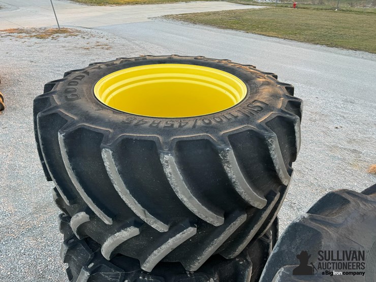lsw-tires-&-rims-for-jd-8r-tractor-image-13