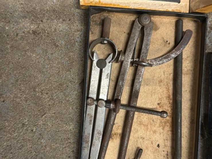 #185-•-work-station-cabinet-and-contents*-image-13