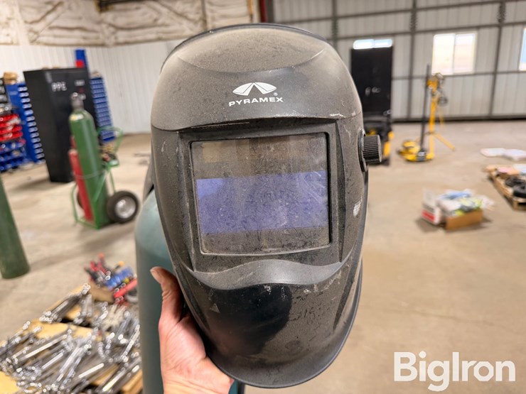 miller-millermatic-225-portable-mig-welder-image-19