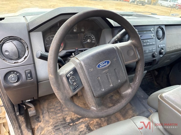 2011-ford-f250-xl-image-15