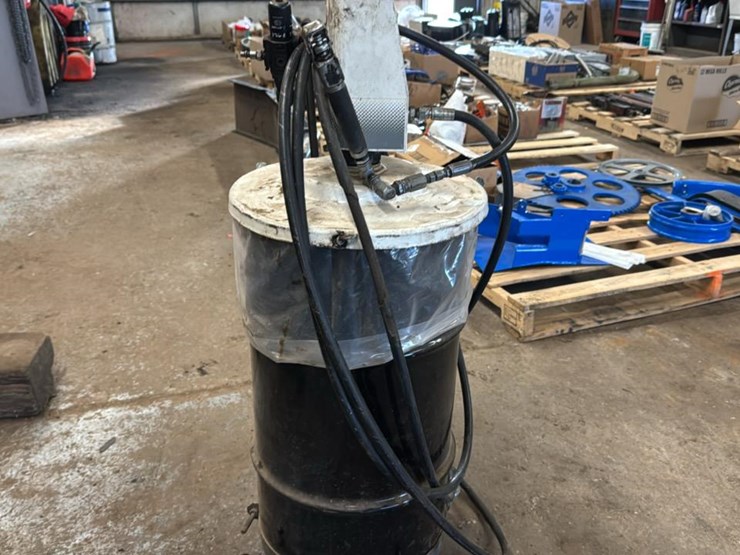 #158-•-barrel-grease-system*-image-2