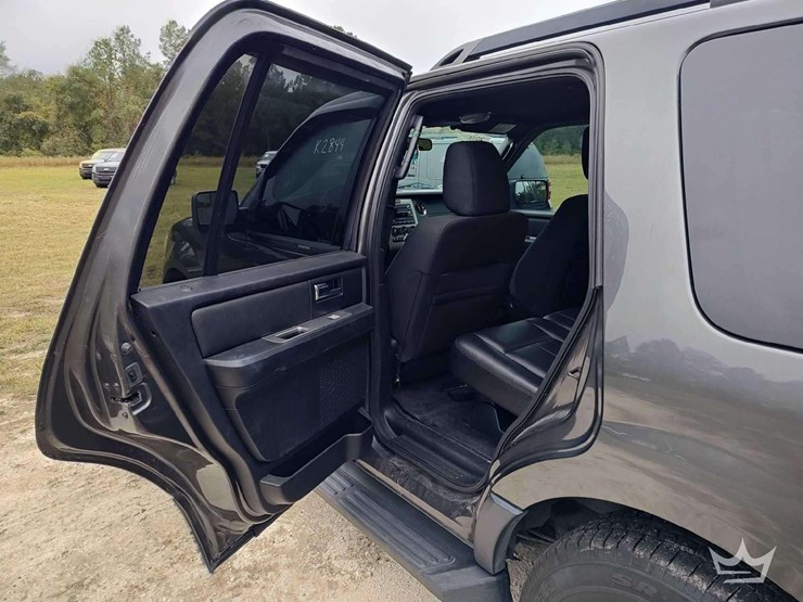 2016-ford-expedition-image-30