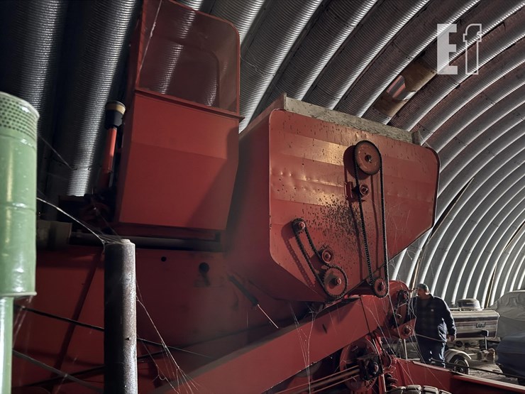 j-i-case-1060-image-4