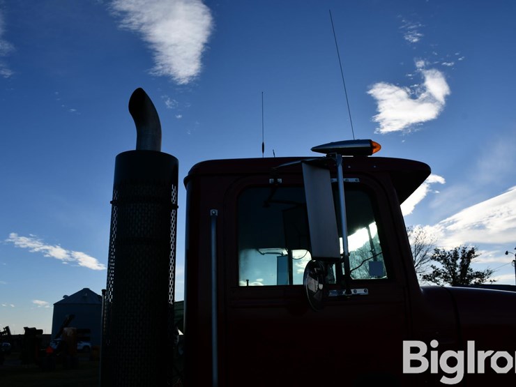 international-9000-image-14