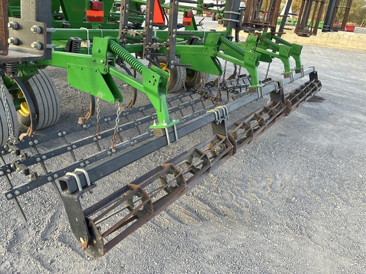 john-deere-2210-image-36