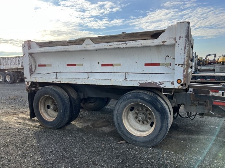 columbia-t/a-pup-trailer-image-3