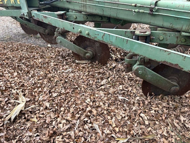 john-deere-2500-image-12