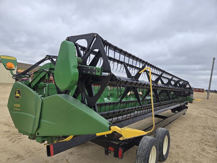 john-deere-630-image-5