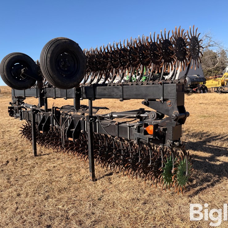 Yetter 30' Rotary Hoe