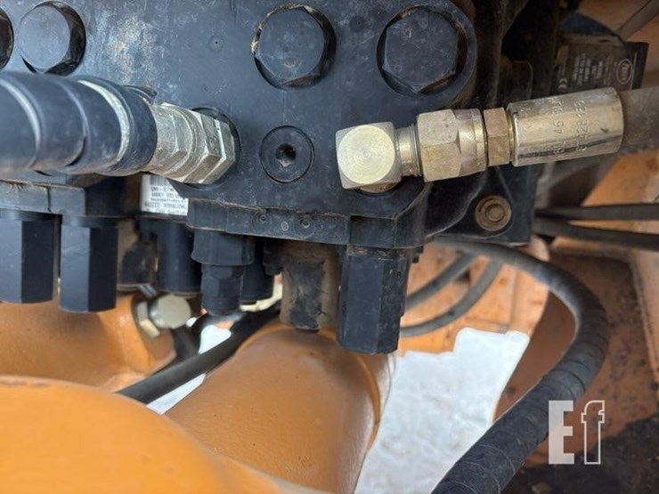 2006-case-580sm-image-9