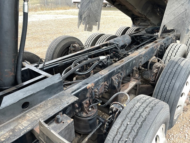 #1126-•-1999-sterling-dump-truck-(has-mn-title)-image-47