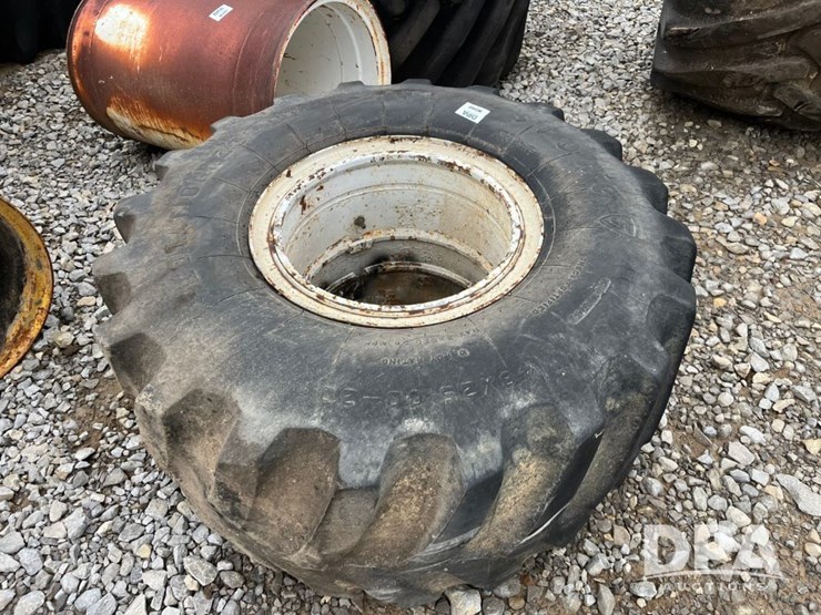 firestone-flotation-tire-(jn3480)-image-2