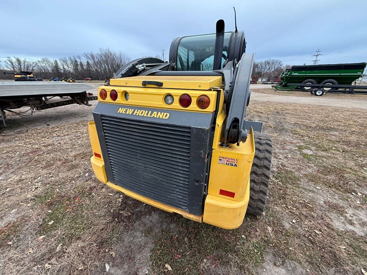 new-holland-c245-image-8