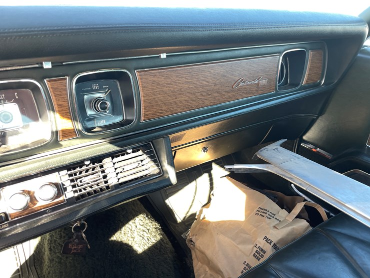 #1202-•-1969-lincoln-mark-3-continental-**must-be-trailered**(has-mn-title)-image-24