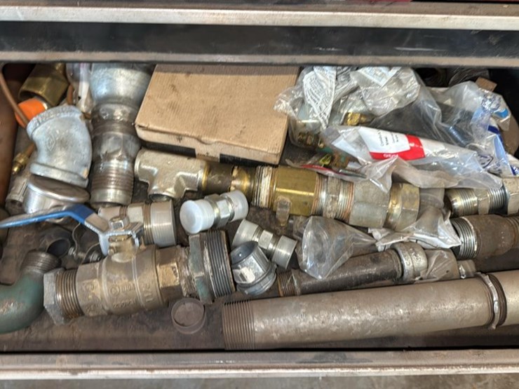 #174-•-craftsman-toolbox-and-contents*-image-14