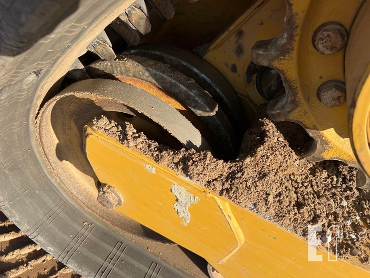 caterpillar-259d3-image-13