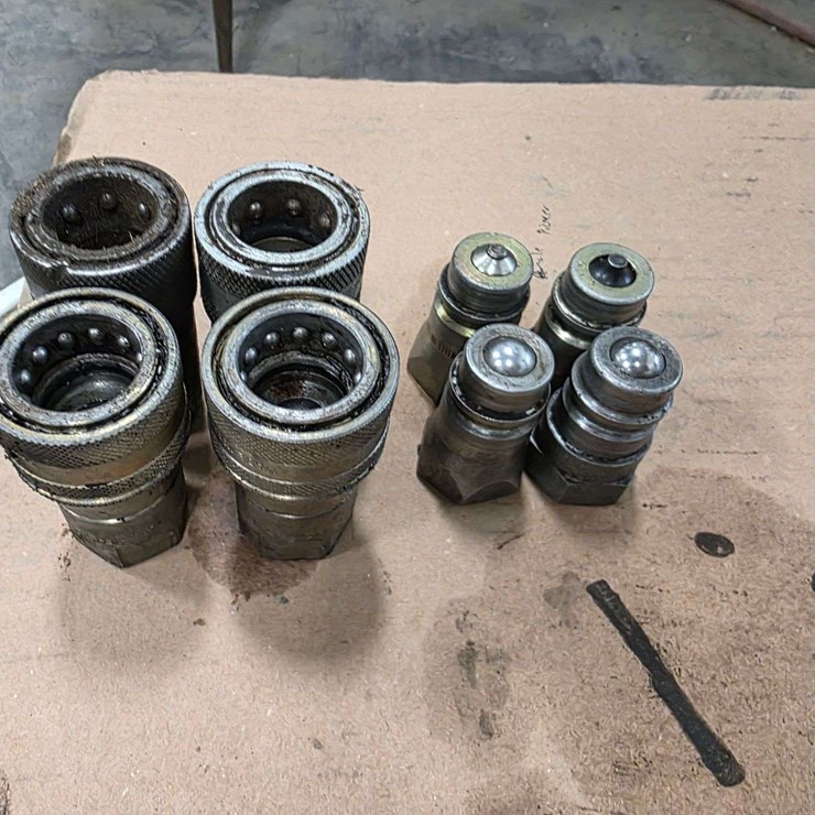 (8) Pioneer Hydraulic Ends, 4 – Male and 4 – Female, Buying All for One Money