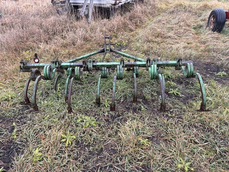 john-deere-coil-shank-mounted-digger,-8’-image-3