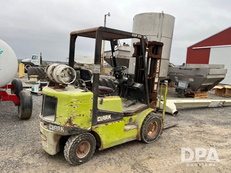 clark-cg25-forklift-(jn3492,-unit-76504)-image-5