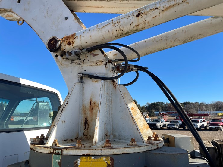 #1141-•-1995-gmc-topkick-bucket-truck-(has-mn-title)-image-22