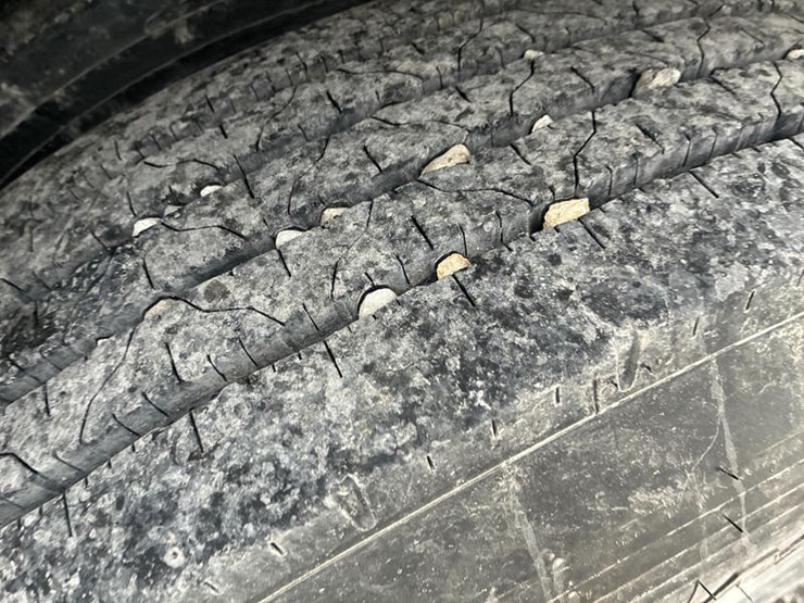 wilson-hopper-bottom-image-36