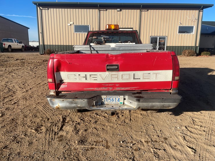 chevrolet-3500-image-4