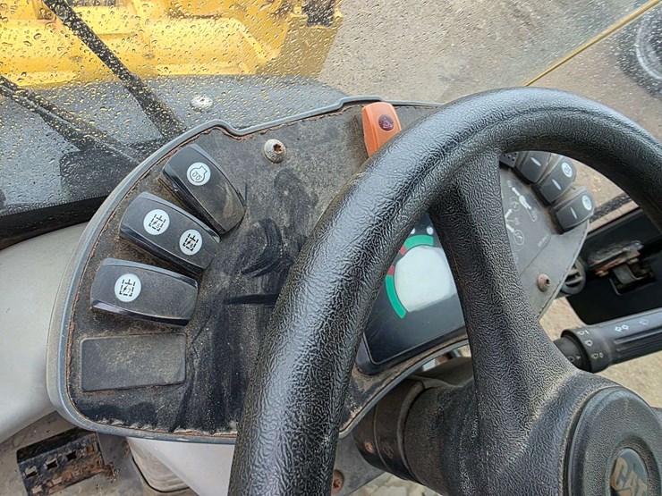 2009-caterpillar-906h-image-31