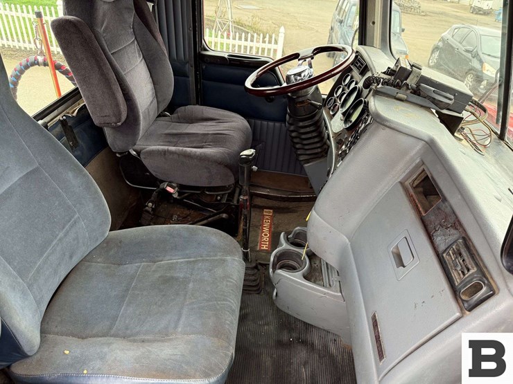 2004-kenworth-t800-image-62