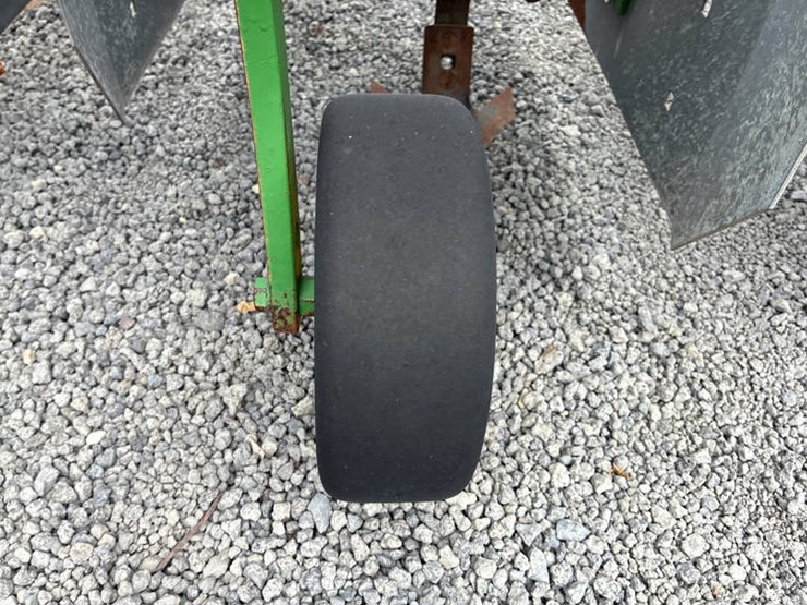 john-deere-845-image-27