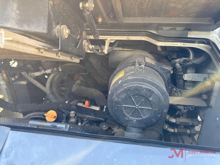 takeuchi-tl10v2-image-7