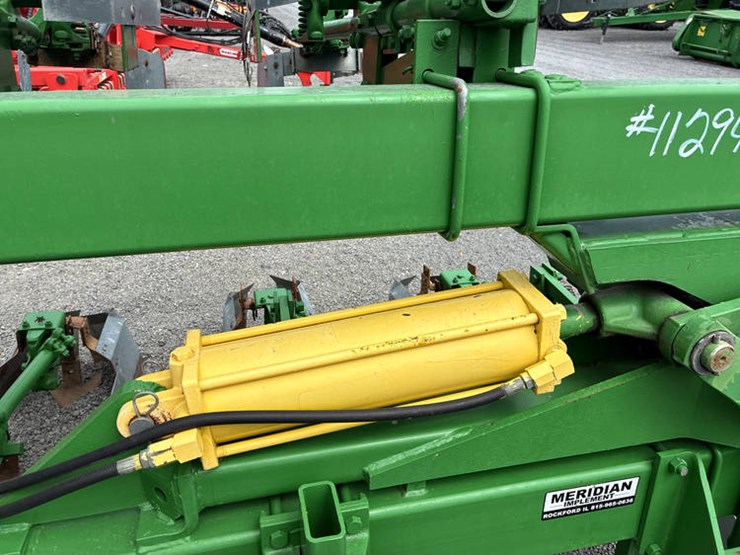 john-deere-845-image-31