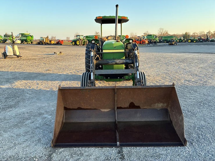 john-deere-2940-image-8