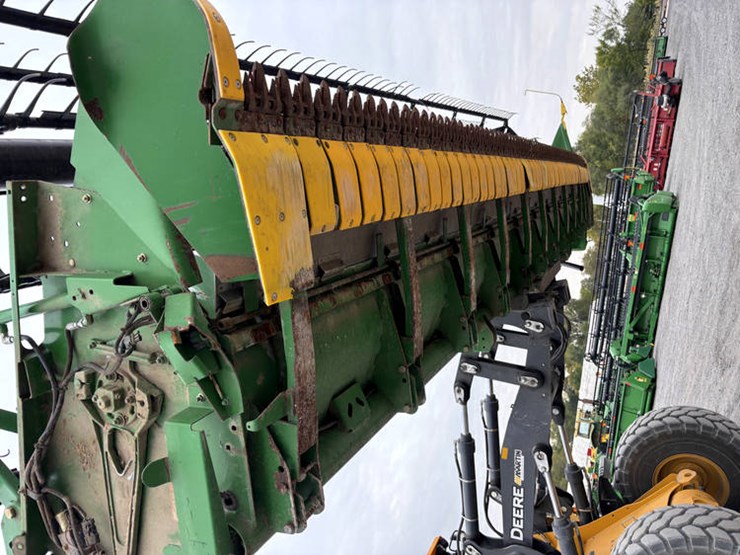 john-deere-630f-image-19