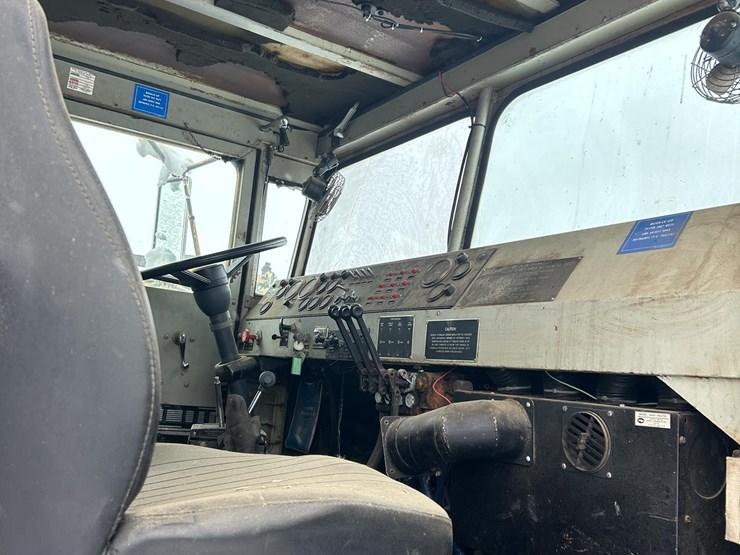 1981-oshkosh-green-snow-blower-image-30