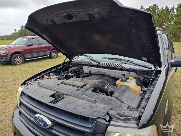 2016-ford-expedition-image-16